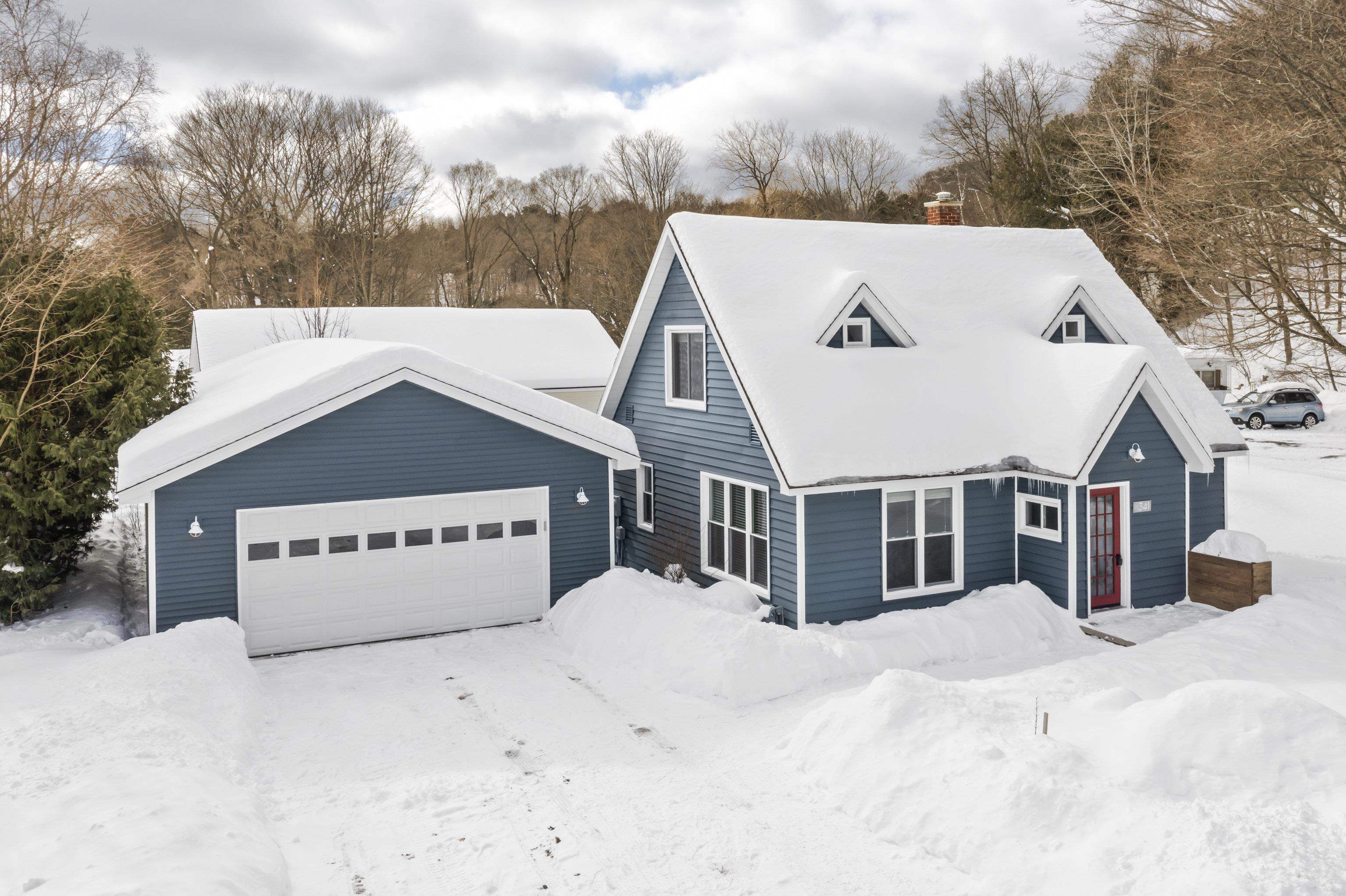 341 Pearson Street Elberta, MI 49635 - Photo 32 of 40