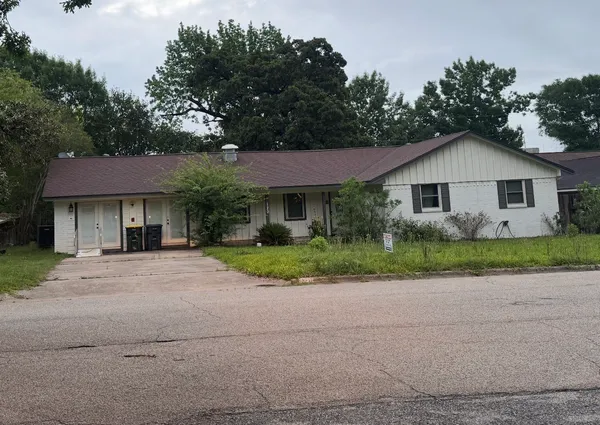$349,900 | 120 Parkgate Street, Conroe, TX 77304