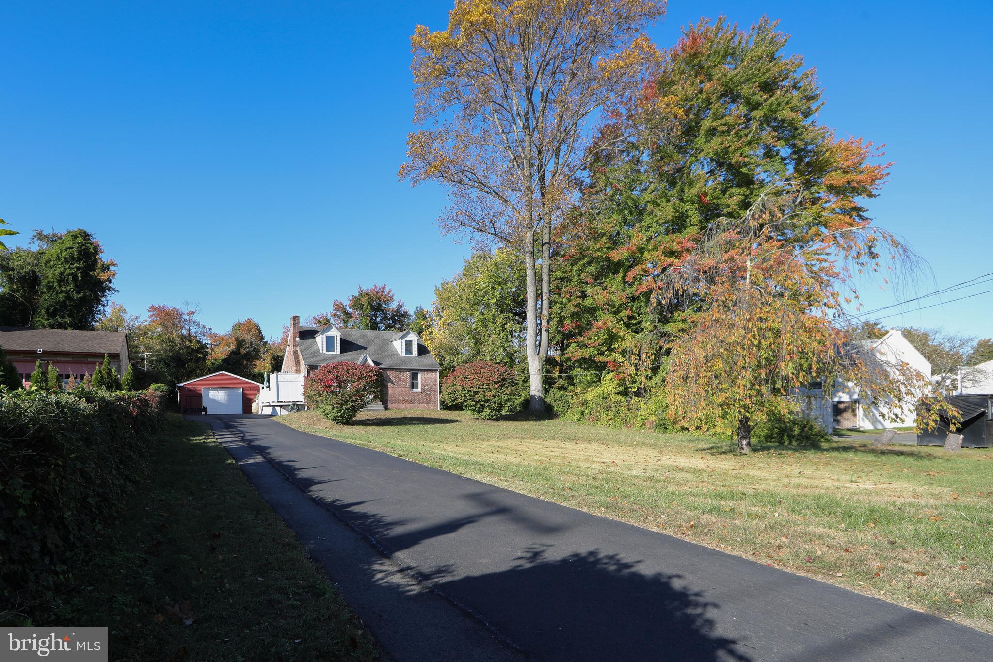 38 Lincoln Avenue Clementon, NJ 08021 - Photo 4 of 38 a view of yard with green space