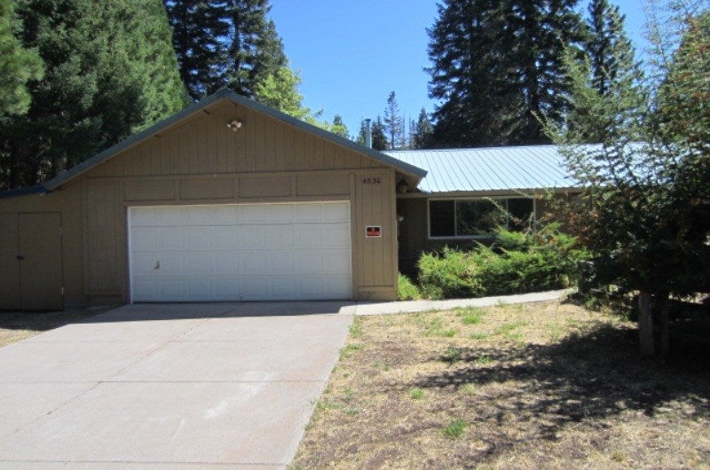 4530 North Old Stage Road Mount Shasta, CA 96067 - Photo 1 of 14 Gallery Image 1