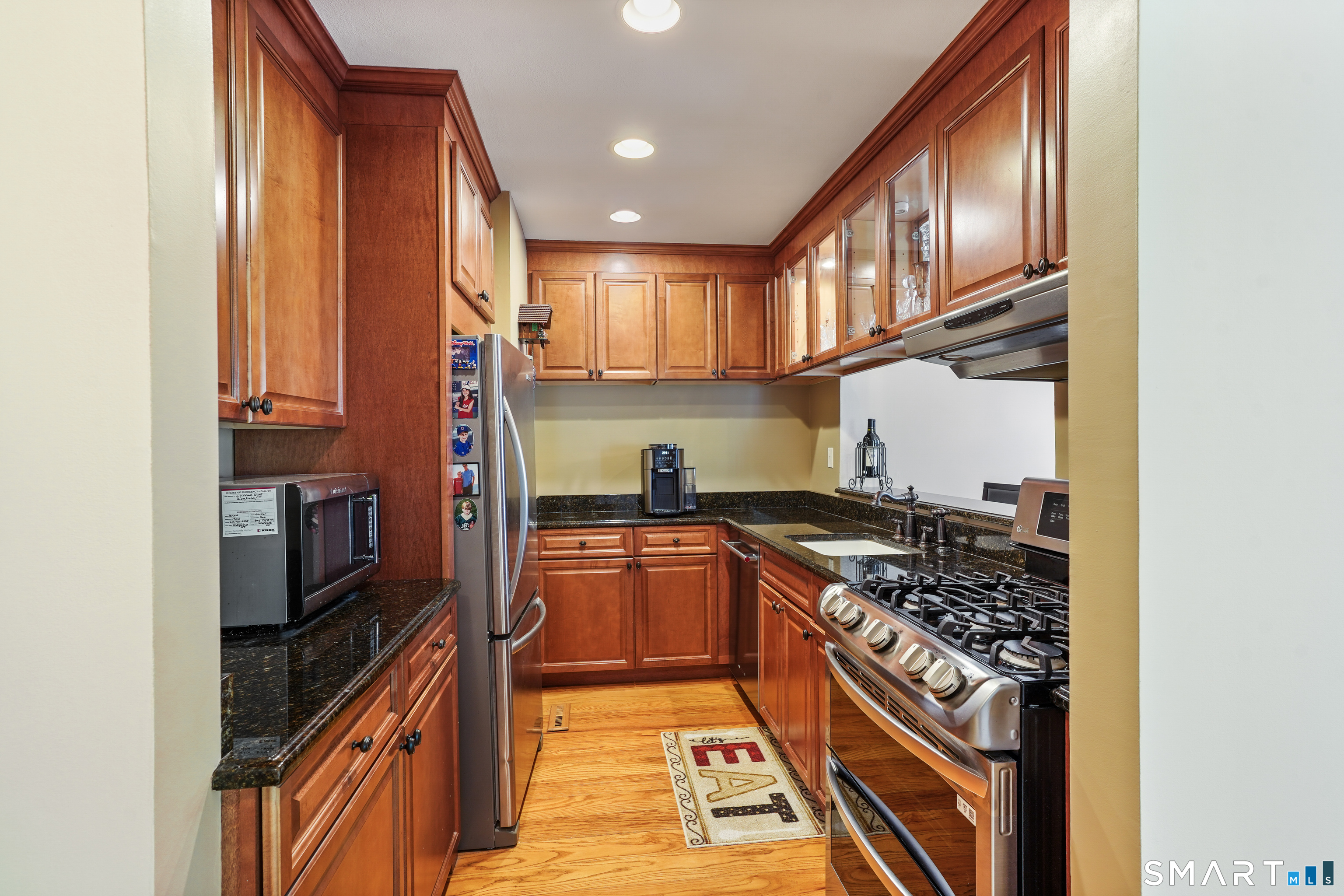 6 Stebbins Close, Unit 6 Ridgefield, CT 06877 - Photo 12 of 33
