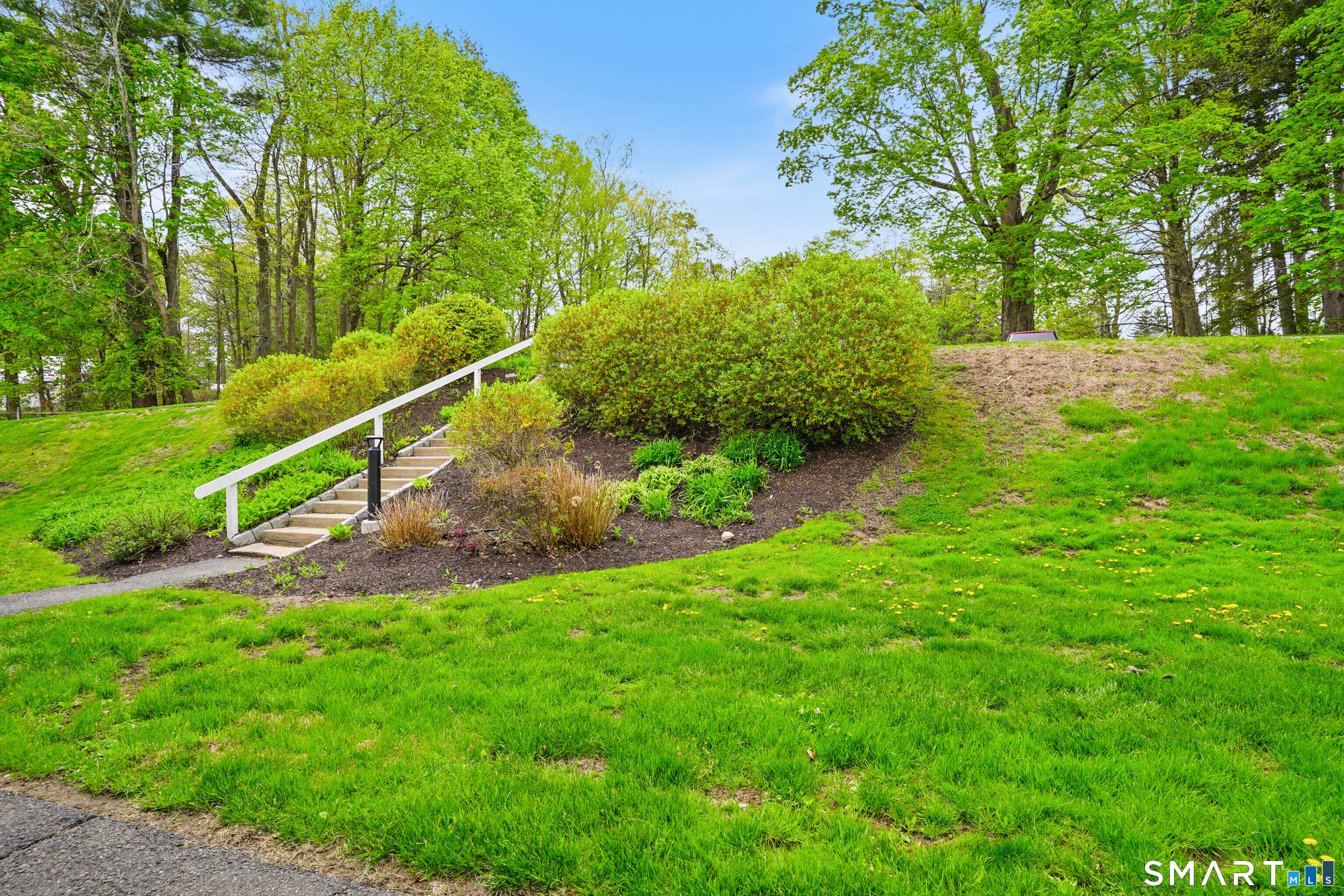 6 Stebbins Close, Unit 6 Ridgefield, CT 06877 - Photo 31 of 33