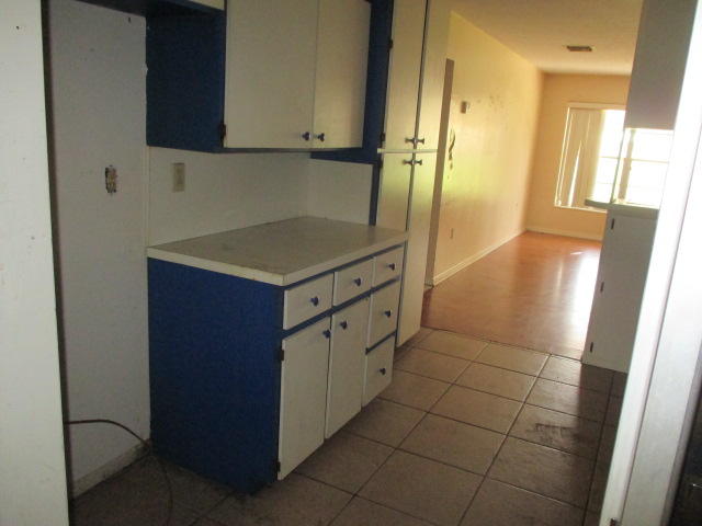 2107 Hunter Road Okeechobee, FL 34974 - Photo 11 of 28 Kitchen 2d view