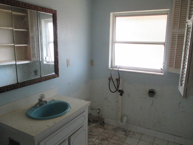 2107 Hunter Road Okeechobee, FL 34974 - Photo 9 of 28 Utility area 2d view