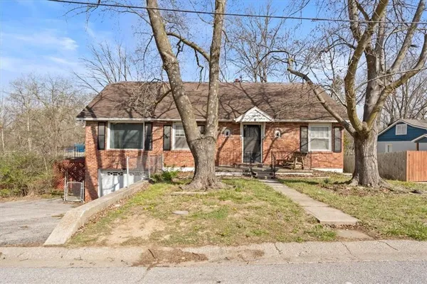 $100,000 | 14 East Whittier Street, Kansas City, MO 64119