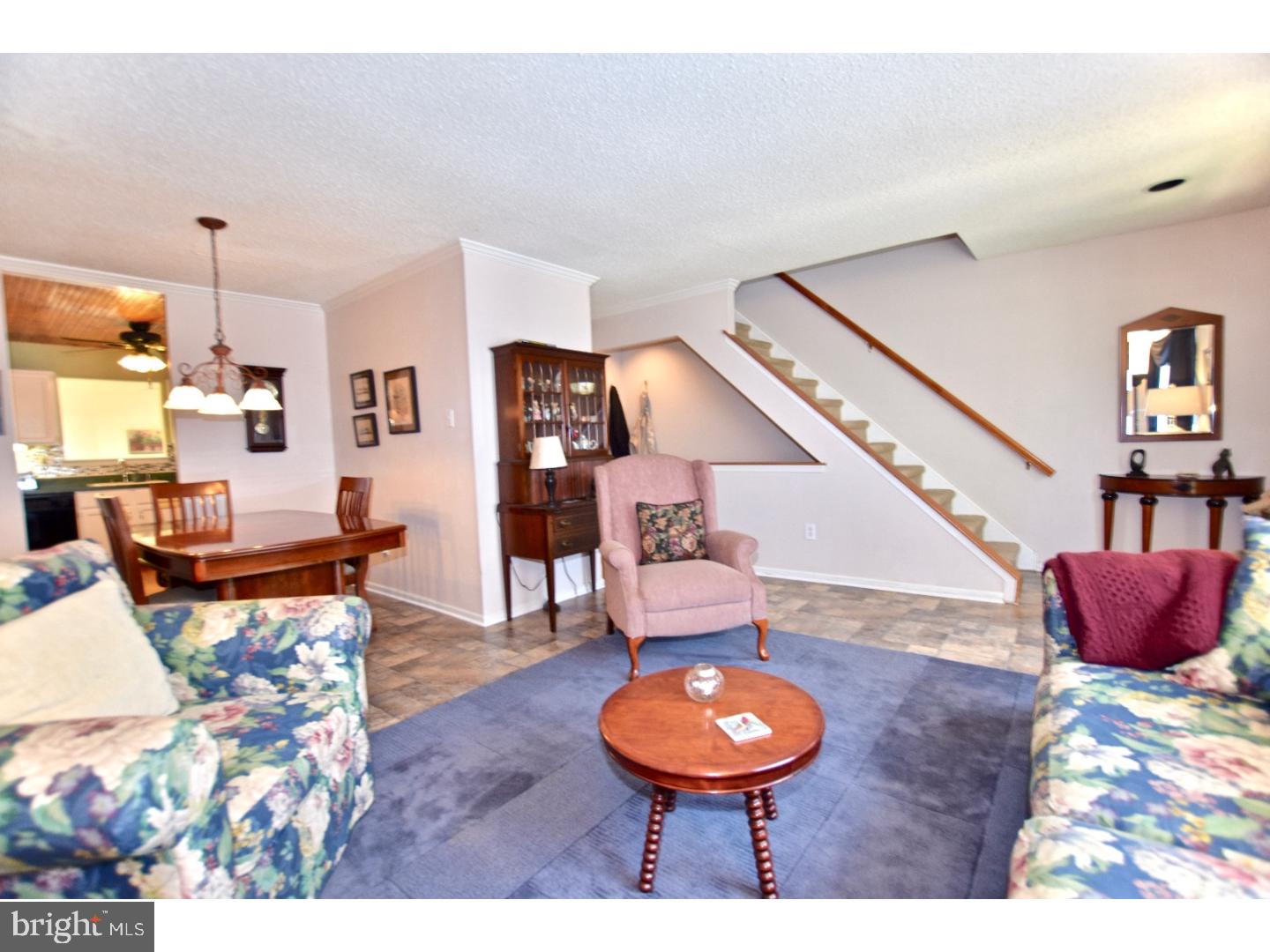 226 Aucott Road Brookhaven, PA 19015 - Photo 5 of 24 Gallery Image 5
