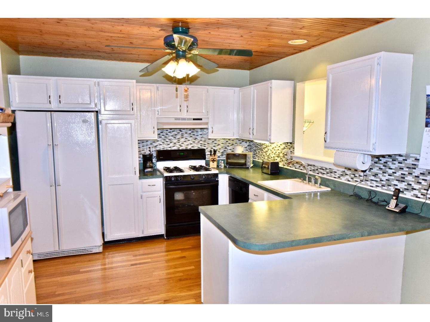226 Aucott Road Brookhaven, PA 19015 - Photo 10 of 24 Gallery Image 10