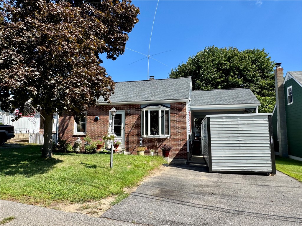 76 Lydia Avenue Woonsocket, RI 02895 - Photo 2 of 15 Gallery Image 2