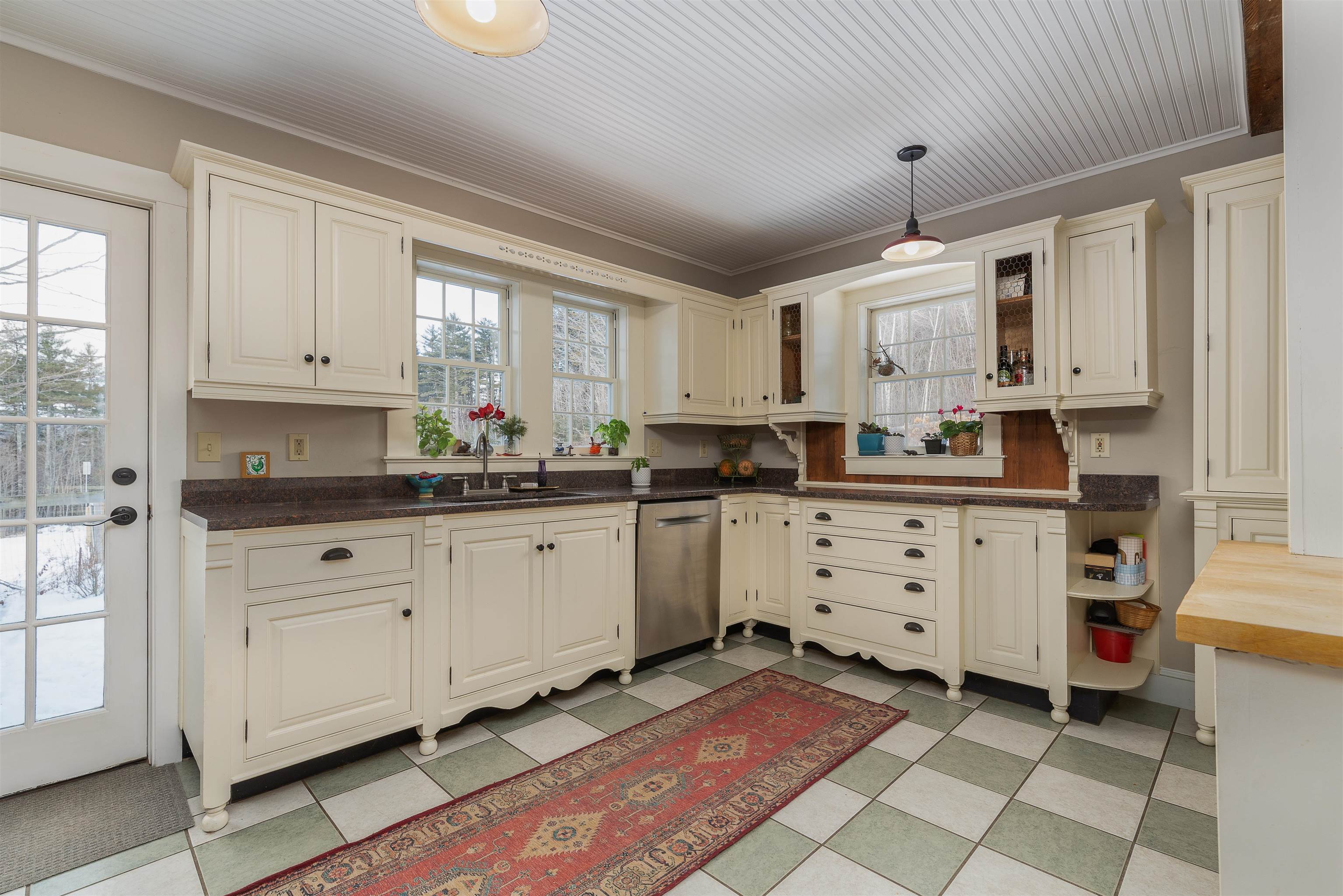 784 Cleveland Hill Road Tamworth, NH 03886 - Photo 14 of 40