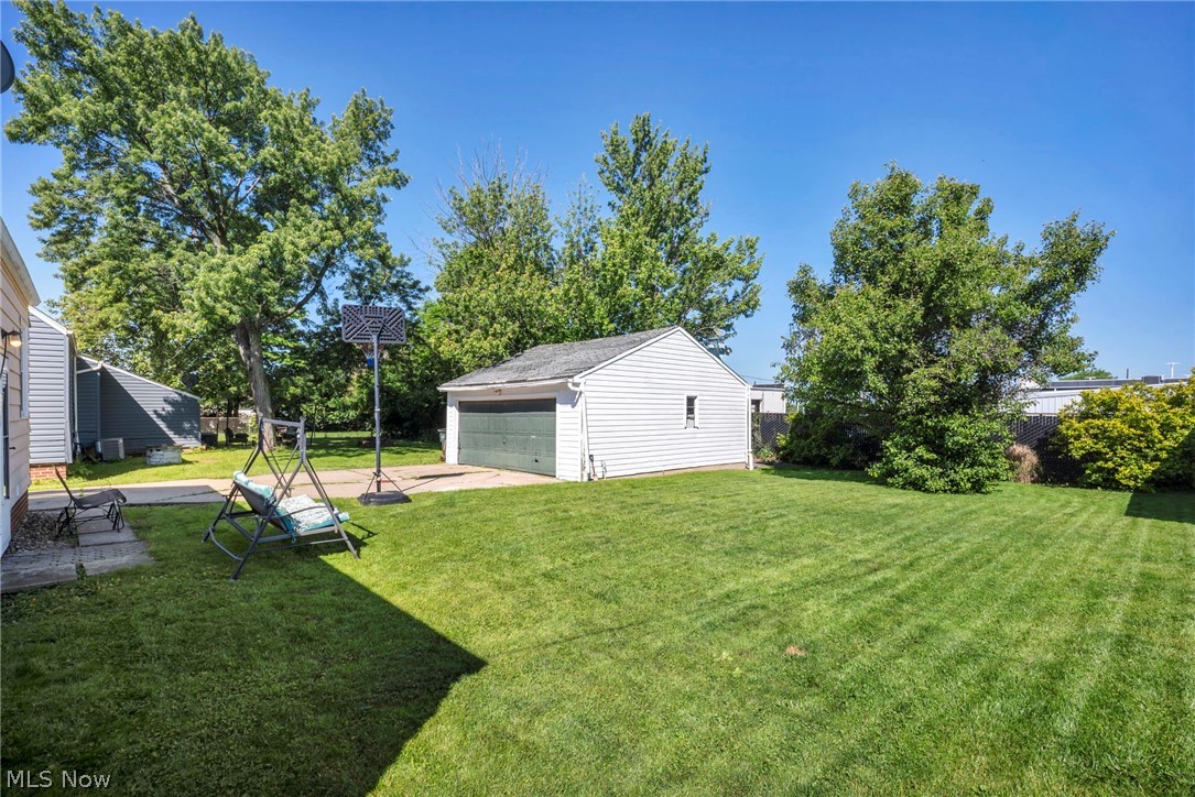 28815 Alton Road Wickliffe, OH 44092 - Photo 22 of 23