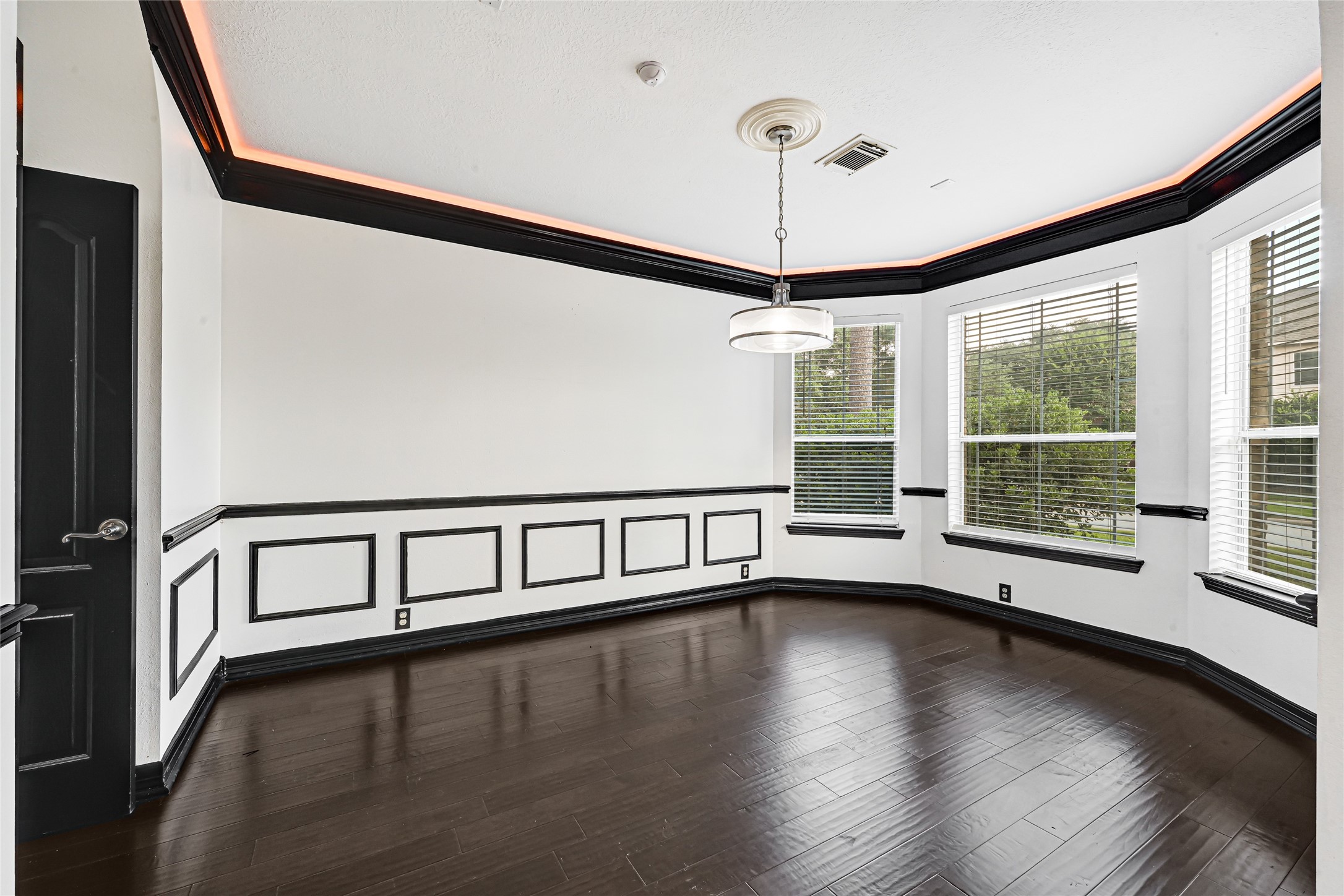 14714 Placid Point Humble, TX 77396 - Photo 11 of 37 Living room area