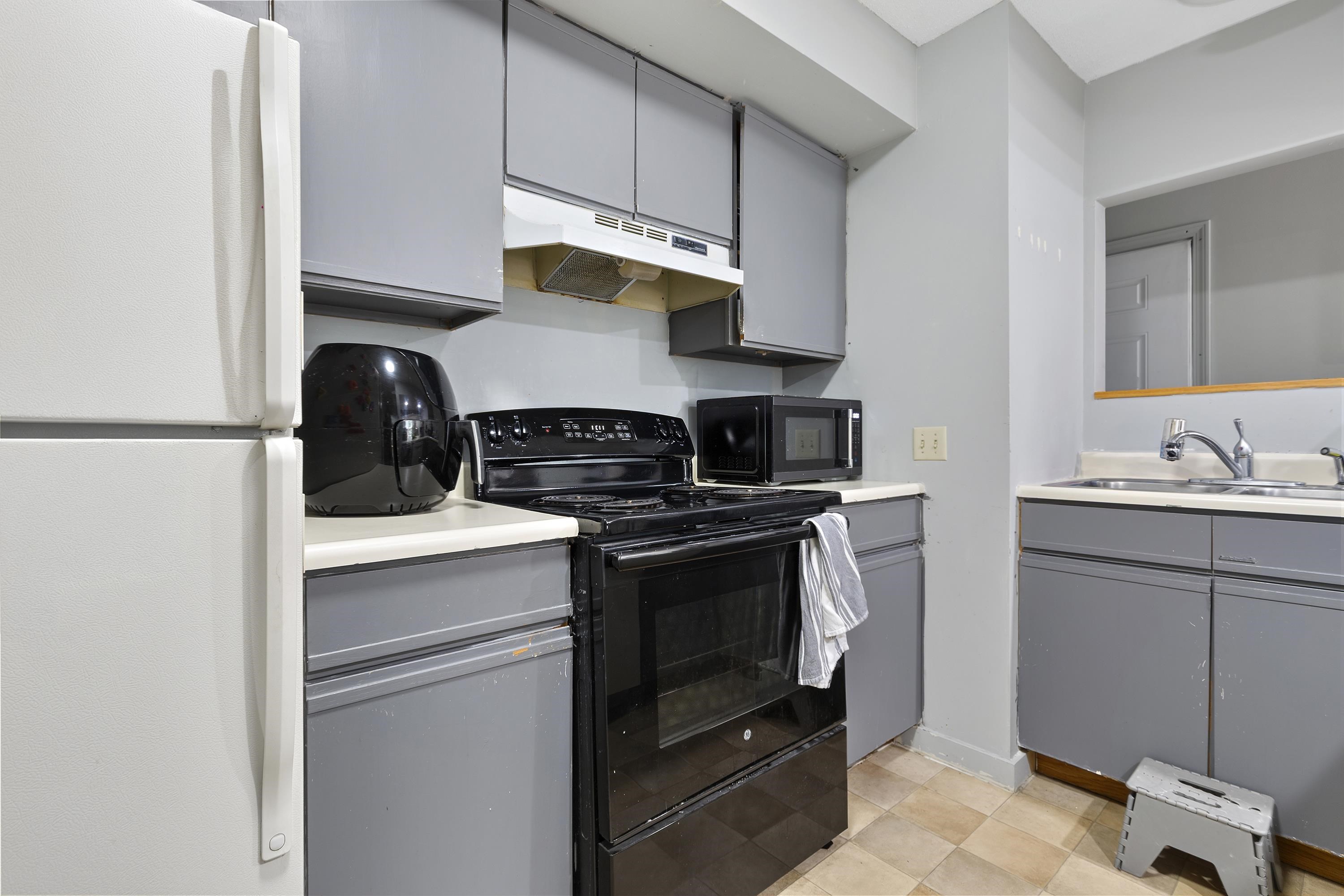 30 Wolf Road, Unit 414 Lebanon, NH 03766 - Photo 4 of 19 Gallery Image 4