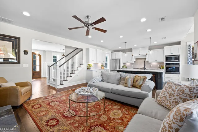 $1,115,000 | 135 Woodbridge Place, Brooks, GA 30205