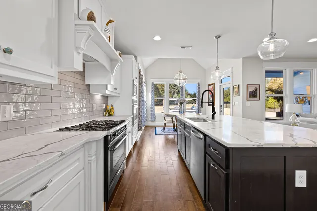 $1,115,000 | 135 Woodbridge Place, Brooks, GA 30205