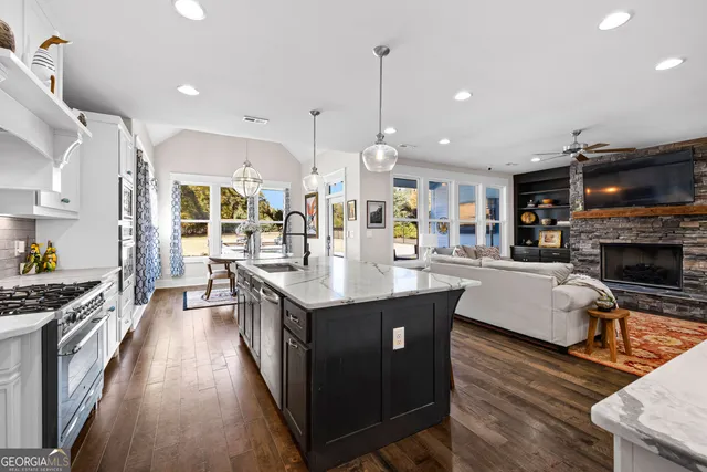 $1,115,000 | 135 Woodbridge Place, Brooks, GA 30205