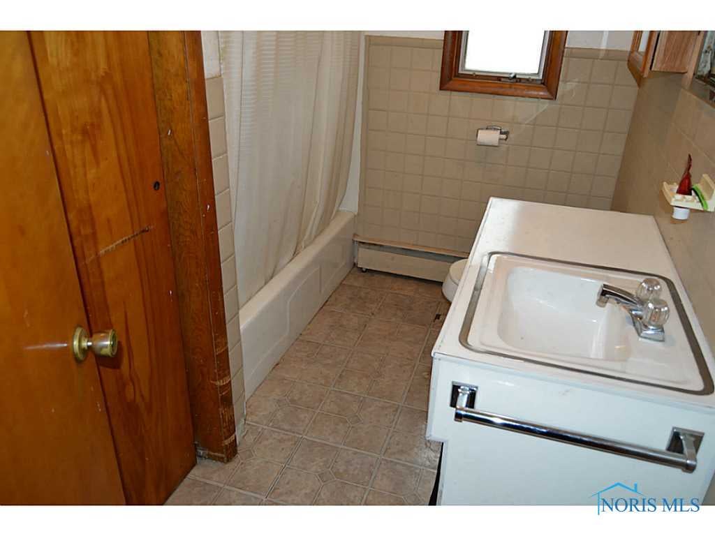 5353 Rowland Road Toledo, OH 43613 - Photo 6 of 20 Gallery Image 6