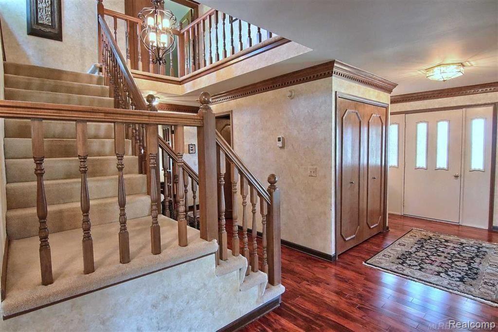 629 Snowmass Drive Rochester, MI 48309 - Photo 16 of 36 16.JPG