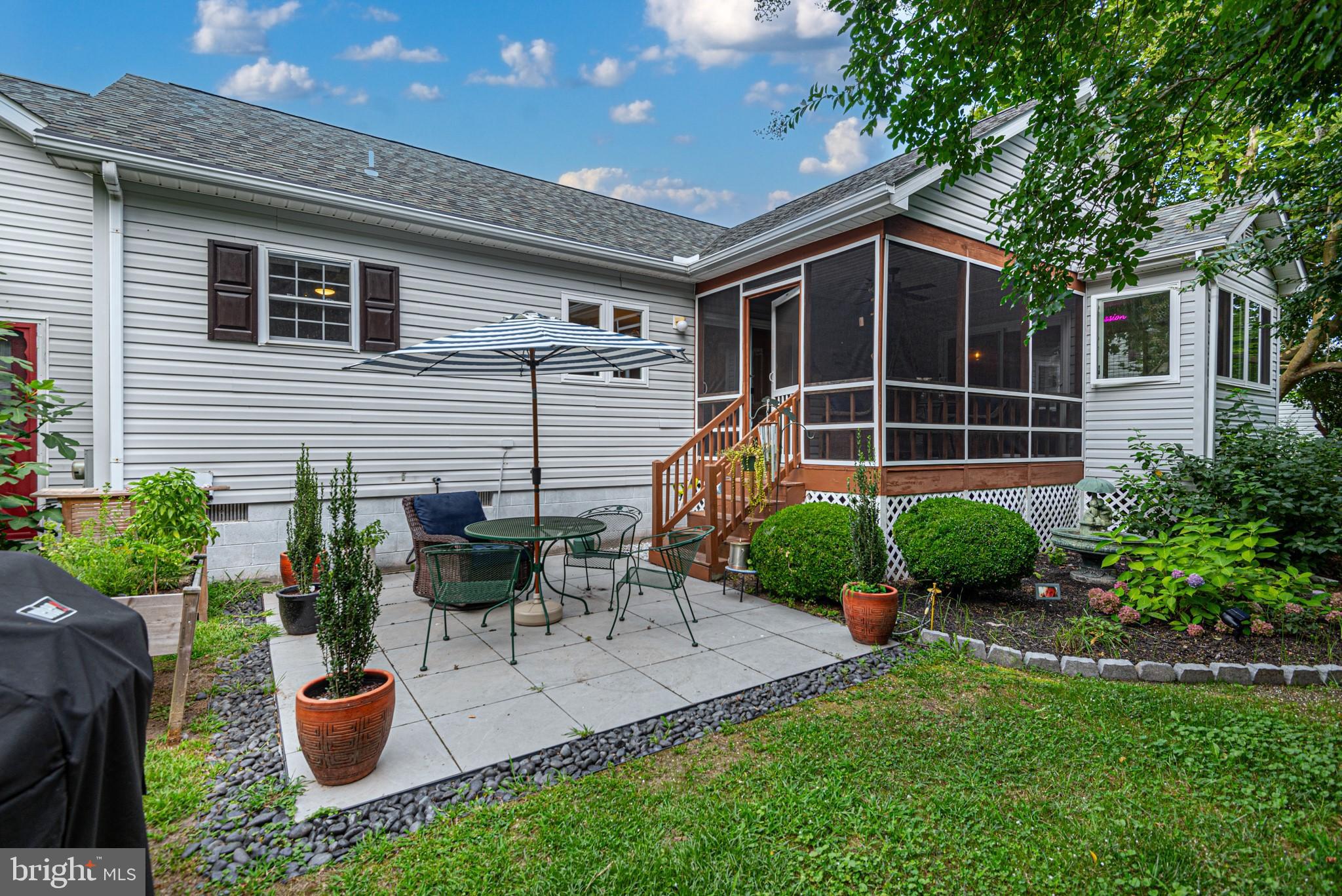 12442 Salisbury Road Ocean City, MD 21842 - Photo 28 of 69 tile patio