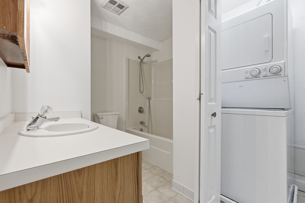 39 Parlin Street, Unit 404 Everett, MA 02149 - Photo 16 of 30