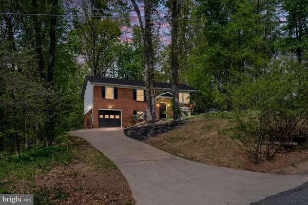 $475,000 | 10704 Ann Davis Drive, Fredericksburg, VA 22408