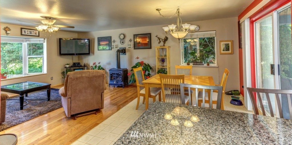 1447 Hillspring Road Bellingham, WA 98226 - Photo 11 of 24 Gallery Image 11