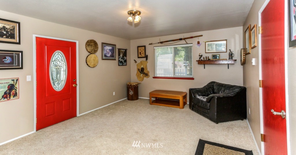 1447 Hillspring Road Bellingham, WA 98226 - Photo 12 of 24 Gallery Image 12