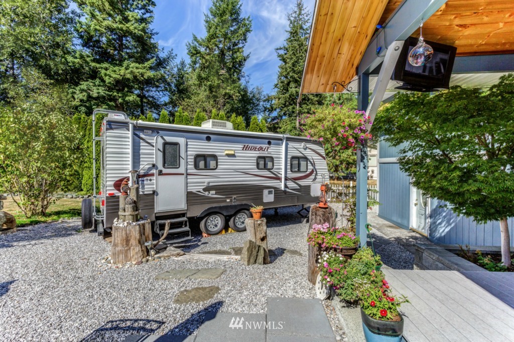 1447 Hillspring Road Bellingham, WA 98226 - Photo 20 of 24 Gallery Image 20