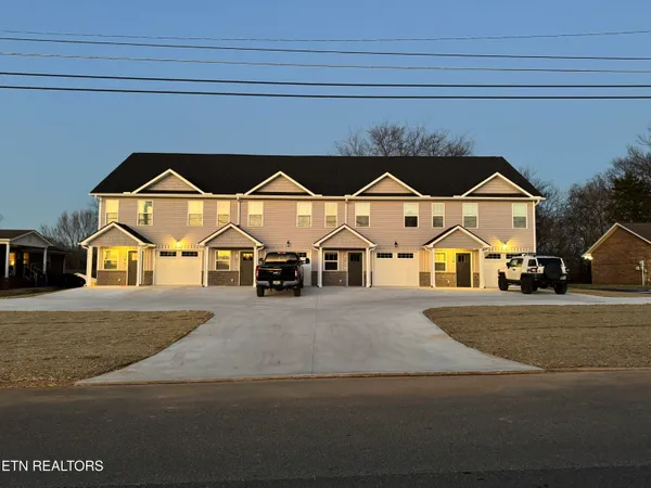 $999,000 | 1532 Meadow Spring Drive, Jefferson City, TN 37760