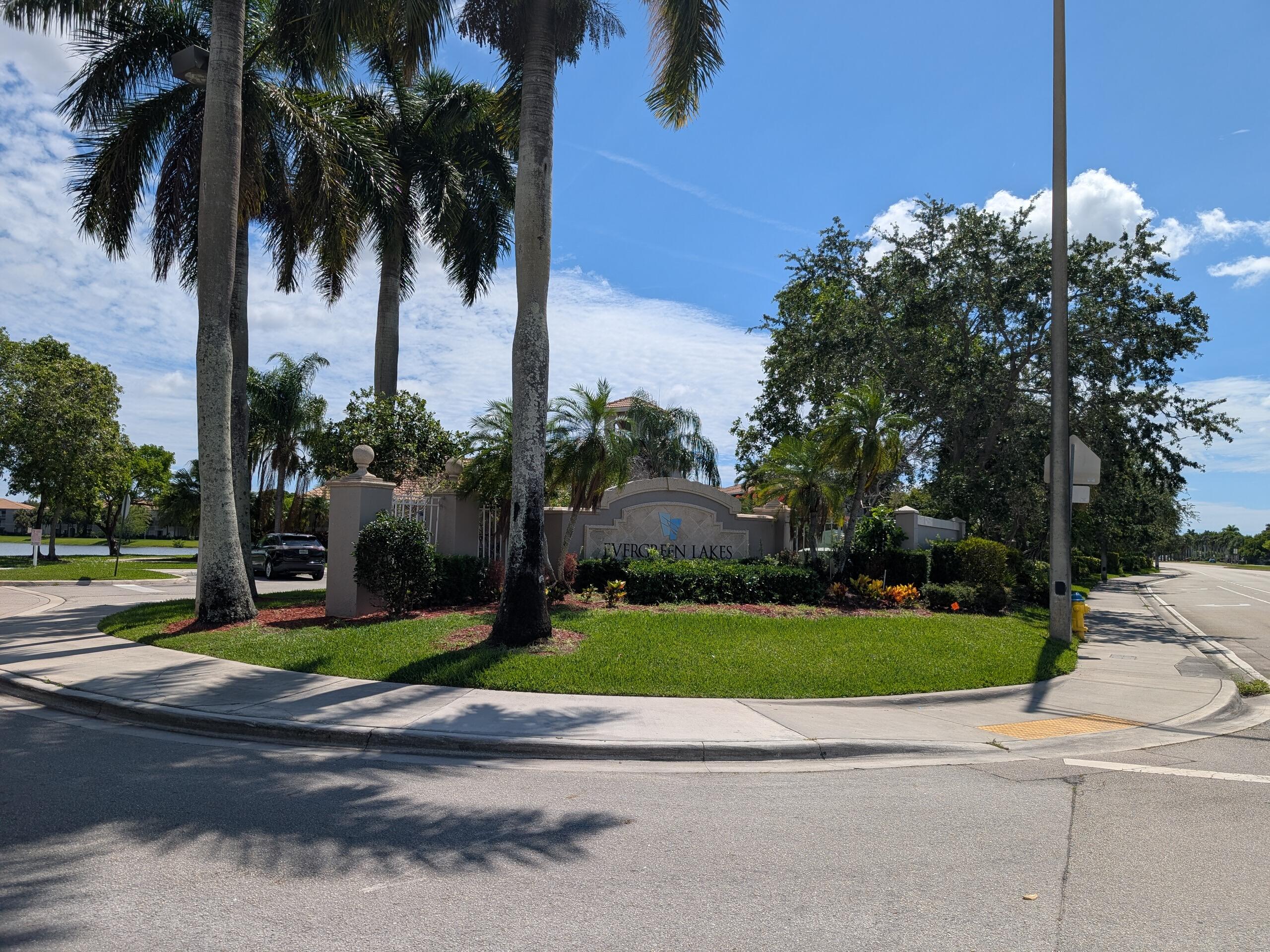 5001 Wiles Road, Unit 105 Coconut Creek, FL 33073 - Photo 16 of 32 1000013335