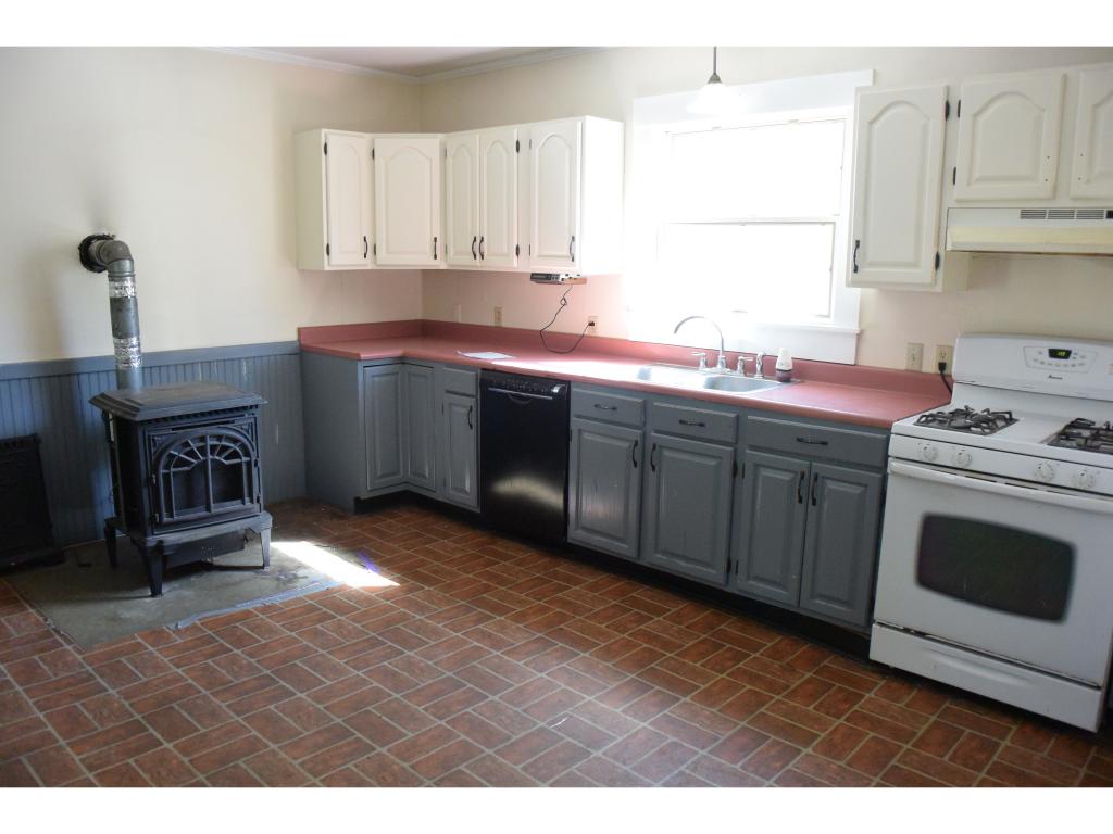 24 Weare Road New Boston, NH 03070 - Photo 4 of 28