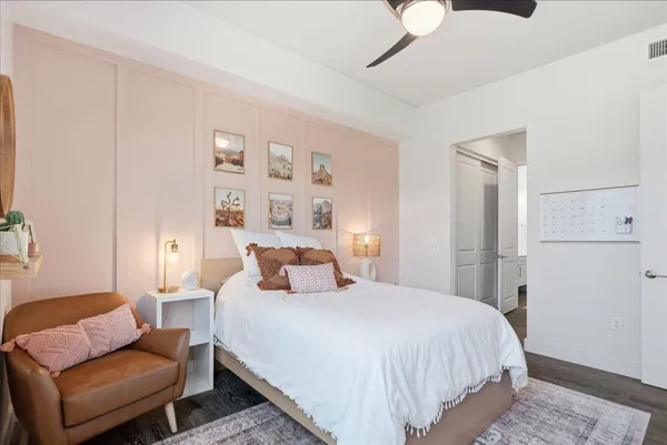 $1,895 | 3131 North Central Avenue, Unit 4001, Phoenix, AZ 85012