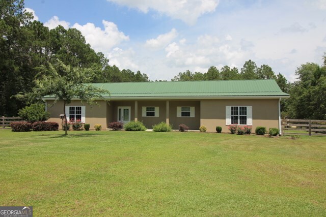 330 Johnson Lake Road Alma, GA 31510 - Photo 1 of 1 Main View