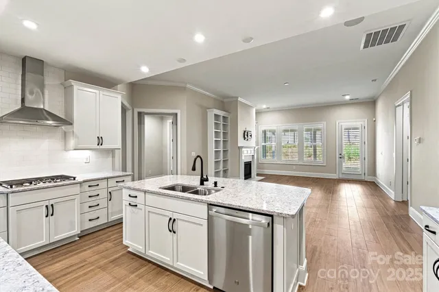 $699,900 | 8439 Profit Lane, Charlotte, NC 28215