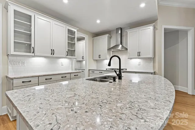 $699,900 | 8439 Profit Lane, Charlotte, NC 28215