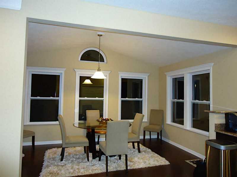 449 Beech Drive McKees Rocks, PA 15136 - Photo 6 of 24 Sunroom.