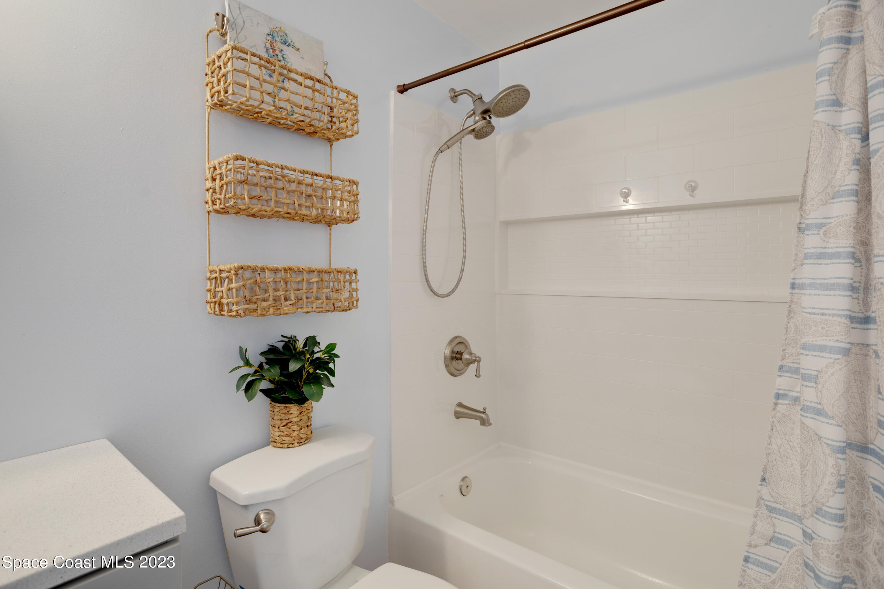 4240 Canela Road Cocoa, FL 32927 - Photo 29 of 30 Guest bath