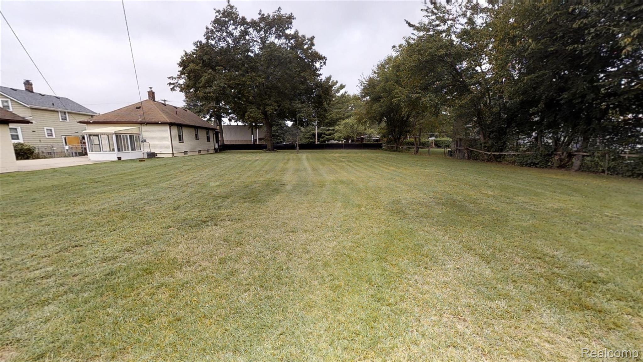 21706 Inkster Road Southfield, MI 48033 - Photo 34 of 34 Inkster-Rd-09172019_211052.jpg