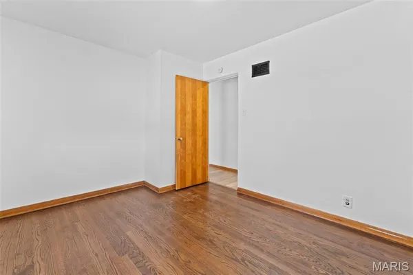 $1,200 | 6048 Southwest Avenue, St. Louis, MO 63139