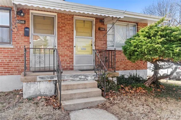 $1,200 | 6048 Southwest Avenue, St. Louis, MO 63139