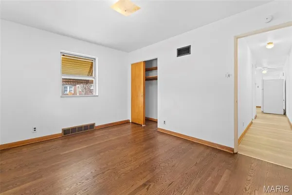 $1,200 | 6048 Southwest Avenue, St. Louis, MO 63139