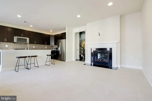 $5,100 | 1224 Main Line Boulevard, Unit 102, Alexandria, VA 22301