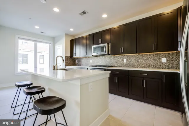 $5,100 | 1224 Main Line Boulevard, Unit 102, Alexandria, VA 22301