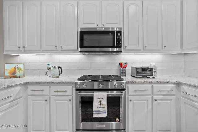 $302,000 | 707 Chambord Drive, Brandon, MS 39042