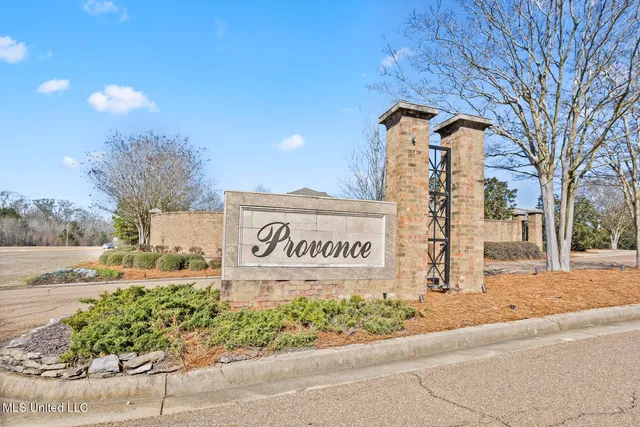 $302,000 | 707 Chambord Drive, Brandon, MS 39042