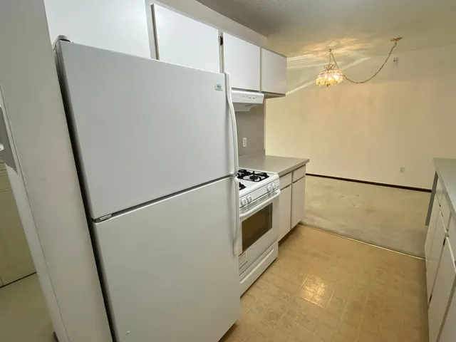 $1,400 | 7350 York Avenue South, Unit 209, Edina, MN 55435