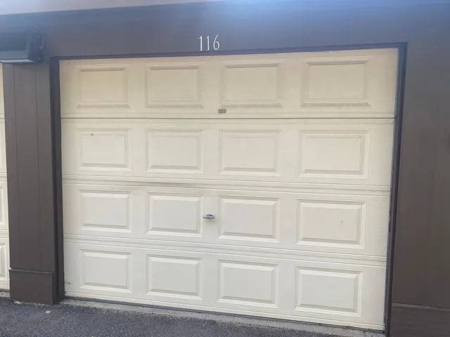 $1,400 | 7350 York Avenue South, Unit 209, Edina, MN 55435