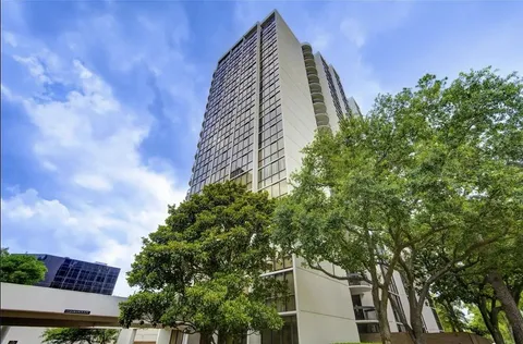 $399,000 | 5001 Woodway Drive, Unit 1405, Houston, TX 77056