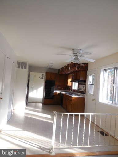 9525 Stevebrook Road Fairfax, VA 22032 - Photo 12 of 20 Kitchen