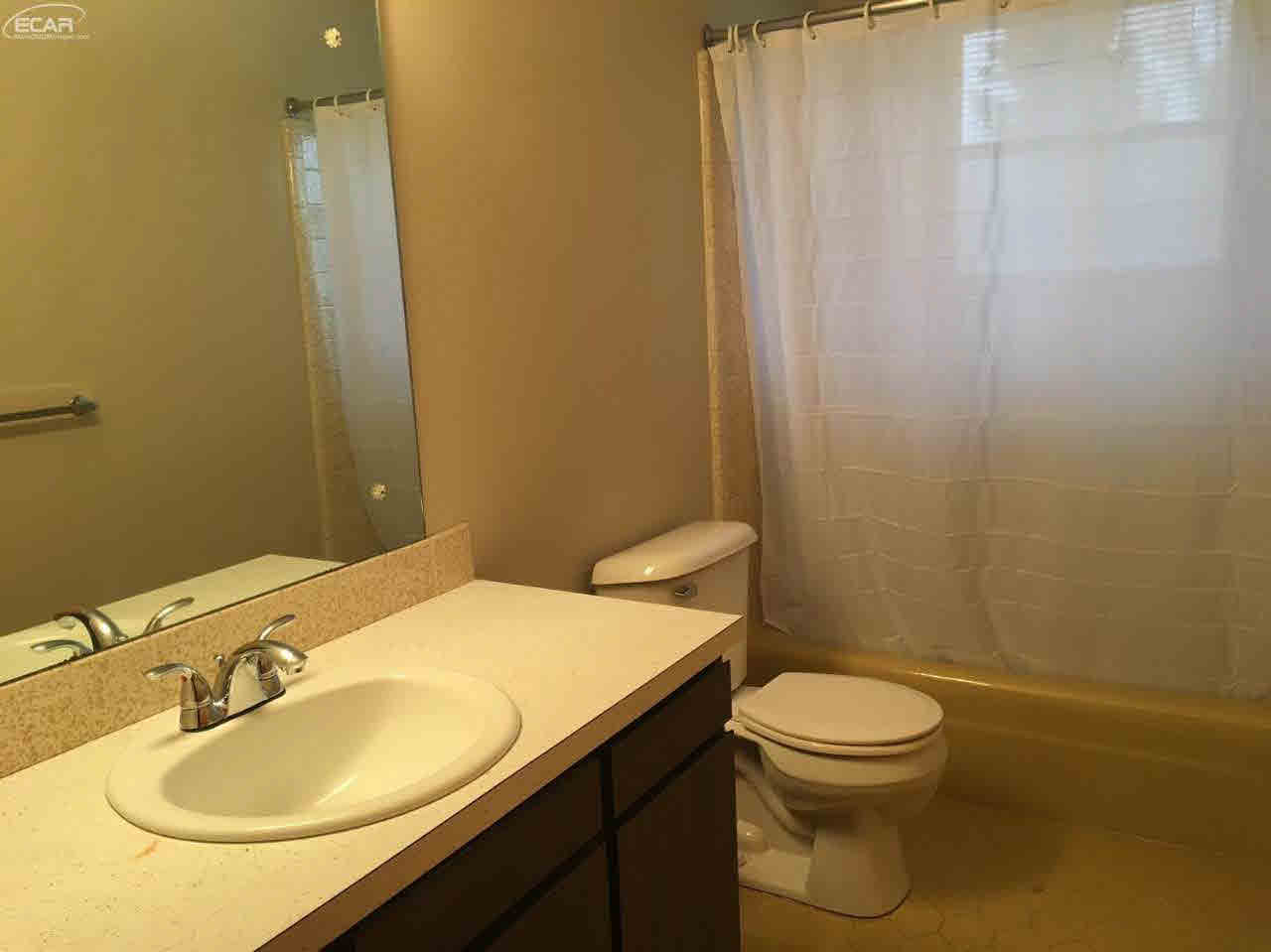 3100 Thomas Road Oxford, MI 48371 - Photo 8 of 16 21236438-7.JPG
