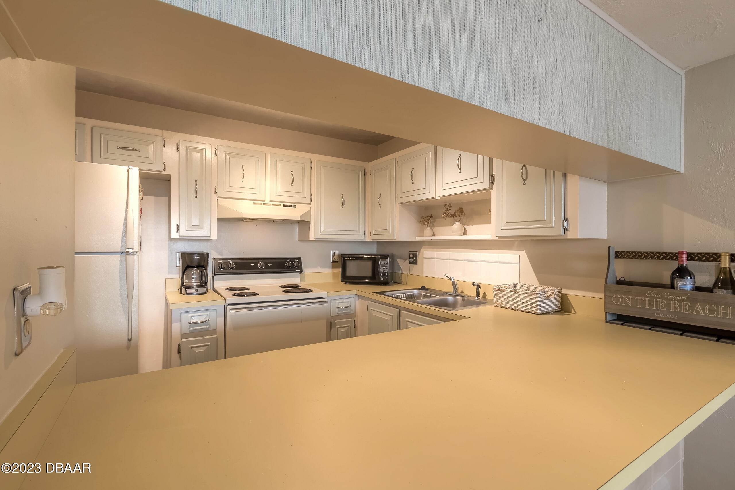 1415 Ocean Shore Boulevard, Unit 206 Ormond Beach, FL 32176 - Photo 8 of 30 1415-24